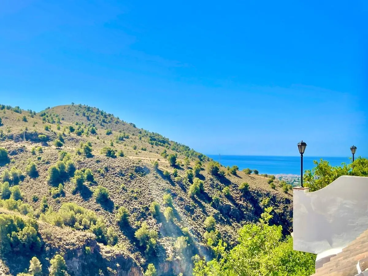 Apartamentos Axarquia , Frigiliana, Terraza Privada Con Vistas A La Montana Rio Y Al Mar