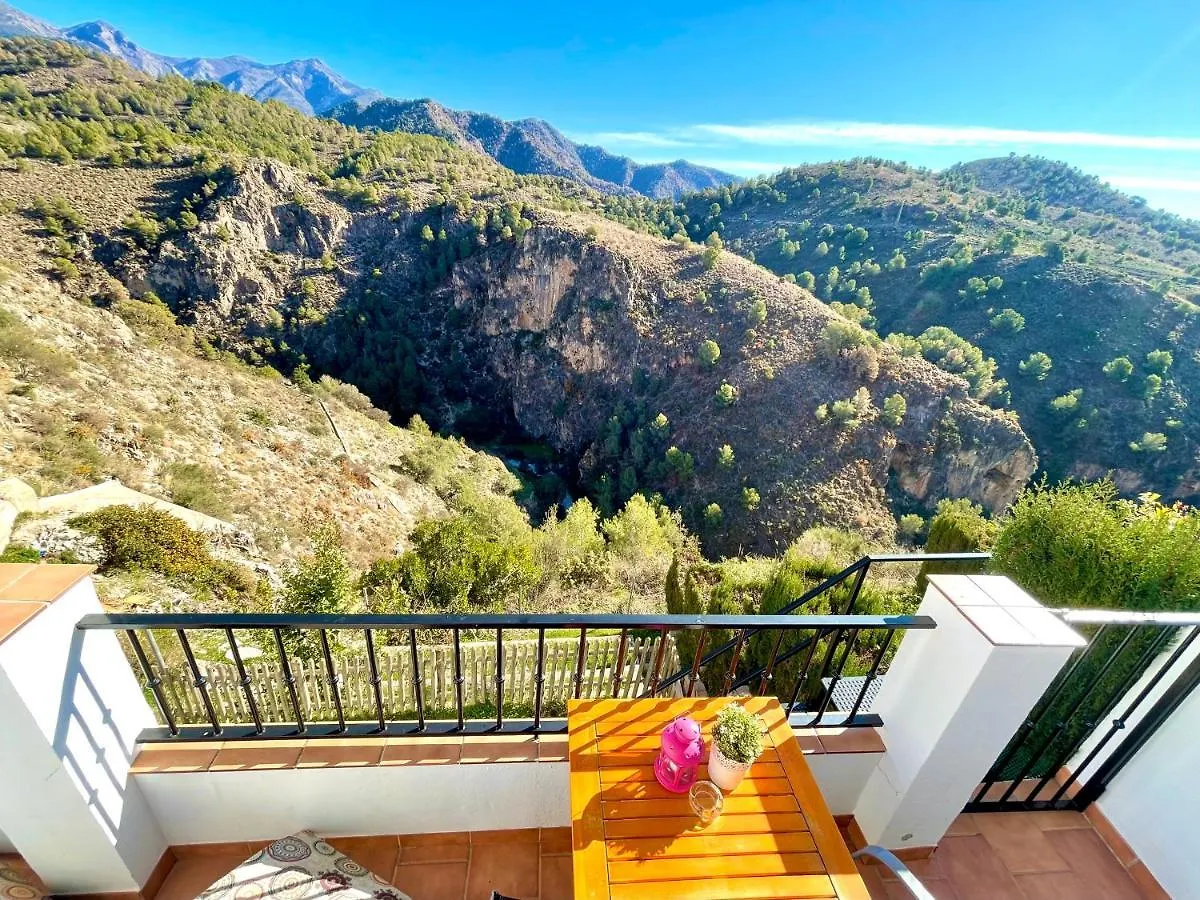 Apartamentos Axarquia , Frigiliana, Terraza Privada Con Vistas A La Montana Rio Y Al Mar