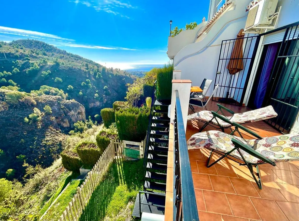 Apartamentos Axarquia , Frigiliana, Terraza Privada Con Vistas A La Montana Rio Y Al Mar Apartment Frigiliana
