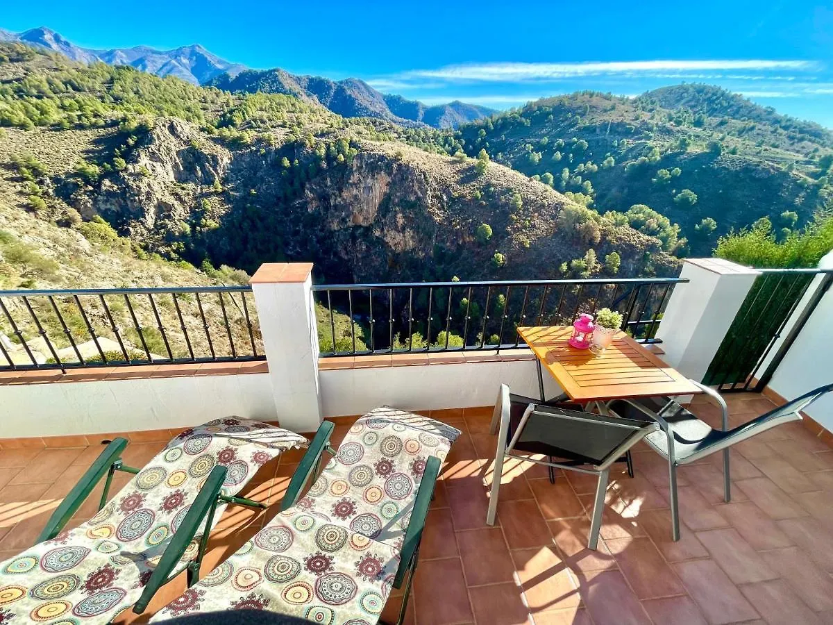 Apartamentos Axarquia , Frigiliana, Terraza Privada Con Vistas A La Montana Rio Y Al Mar Spain