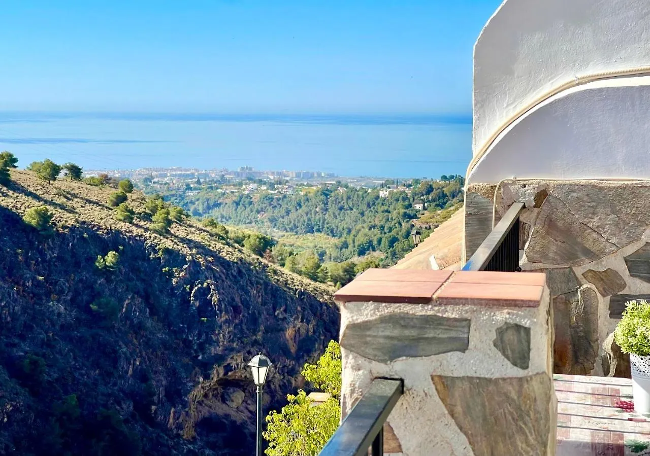 Apartamentos Axarquia , Frigiliana, Terraza Privada Con Vistas A La Montana Rio Y Al Mar Apartment