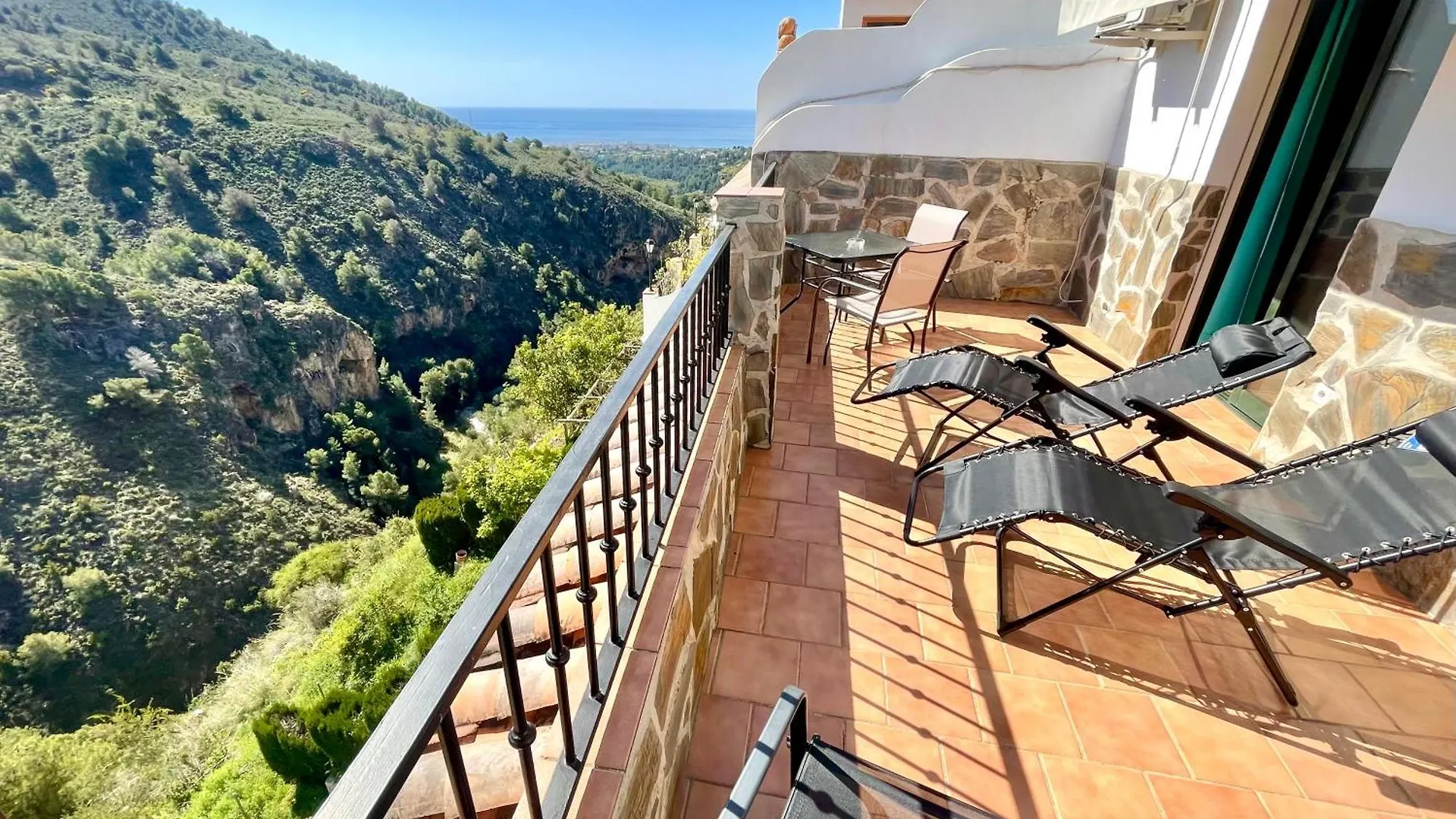 Apartment Apartamentos Axarquia , Frigiliana, Terraza Privada Con Vistas A La Montana Rio Y Al Mar Spain